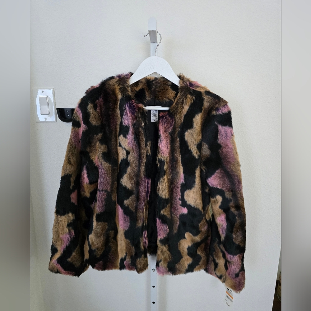NWT bar III Faux Fur Jacket - Picture 2 of 10